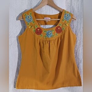 Nidia floral embroidered tank top blouse womens size 34 or 8 or small medium